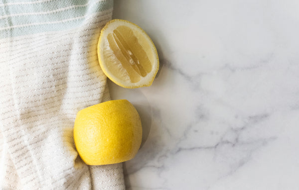 How to Easily Clean a Microwave with Lemon Juice